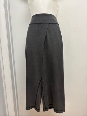 Lululemon Wide-Leg High-Rise Pull-On Crop Pants Gray Size 6
